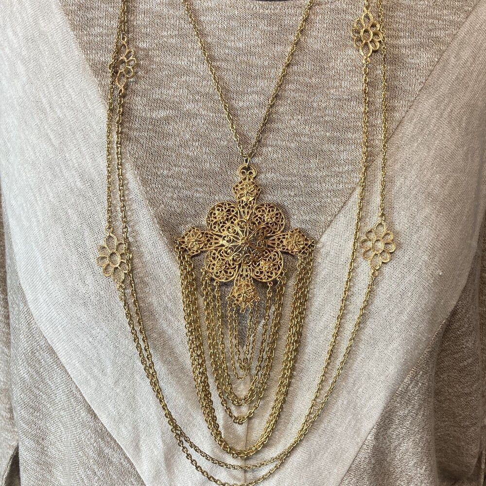 Vintage Unmarked CROWN TRIFARI Necklace Pendant/Multi Chain Statement Gold Tone